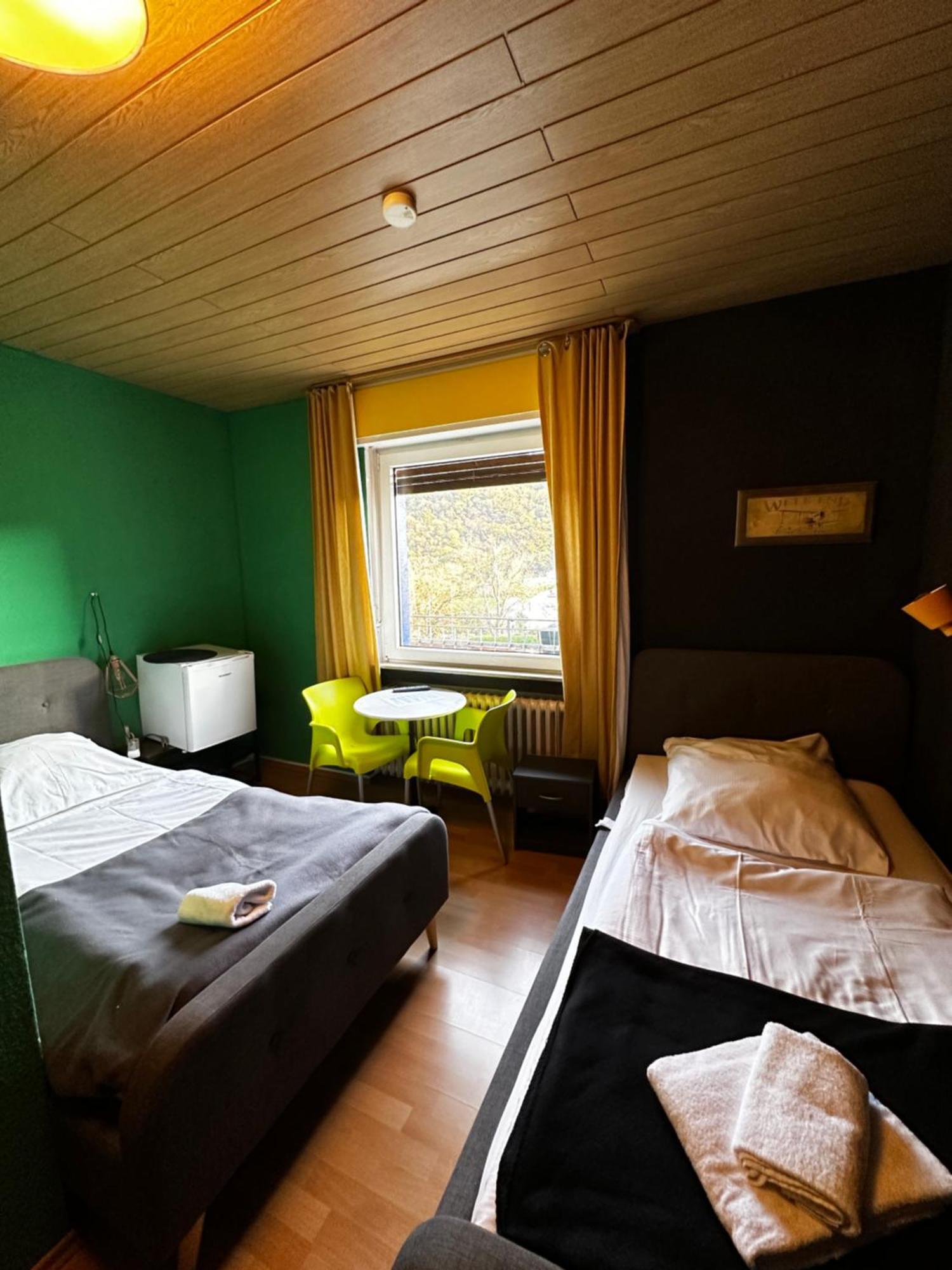 Hotel Haus Seeblick Apartments Am See Obermaubach Exterior foto